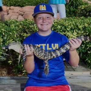 Meet your Posher, Clay